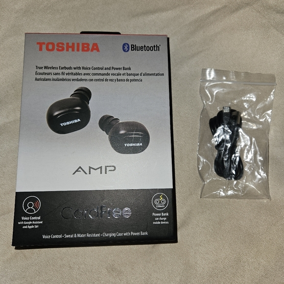 True Wireless Earbuds with Voice Control and Power Bank Black Like New In Box - Picture 12 of 12